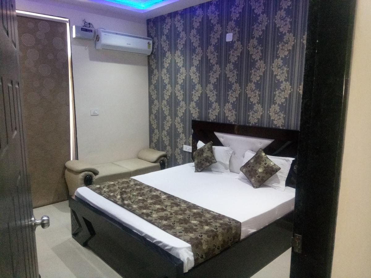 Hotel Anamsa Residency Vrindāvan Exterior foto