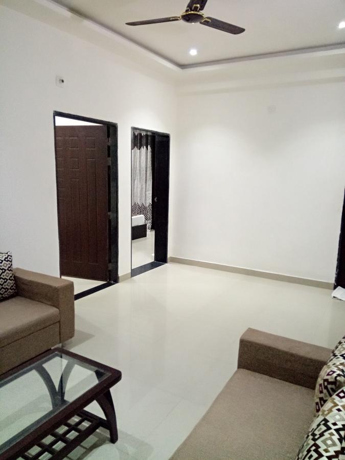 Hotel Anamsa Residency Vrindāvan Exterior foto
